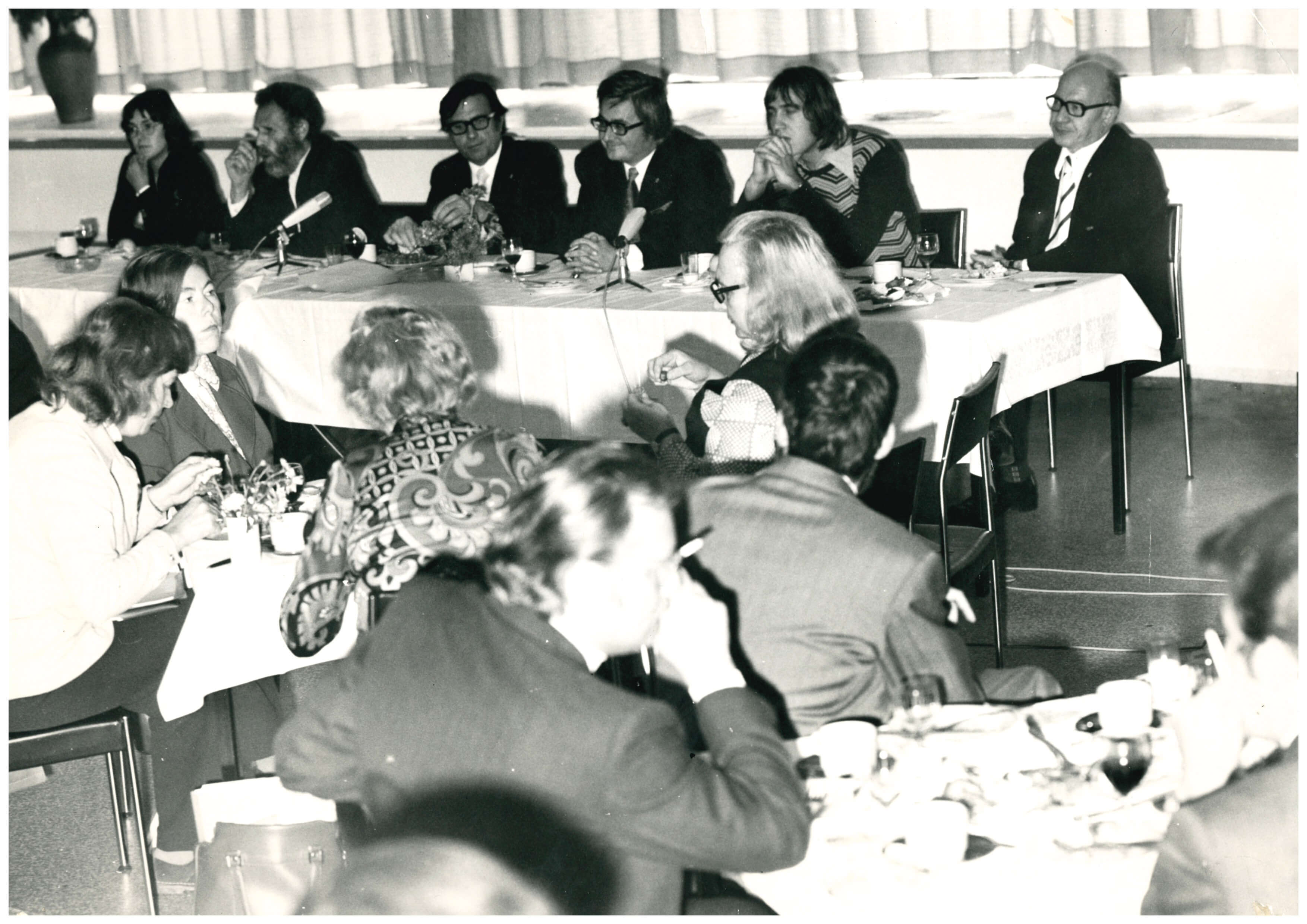 v.r. Konrad Schwalbe, Peter Wekwerth (Stg. Regie), Klaus Rümmler, Horst Zeun, Wito Eichel, Lämmerlitz (Kamera)